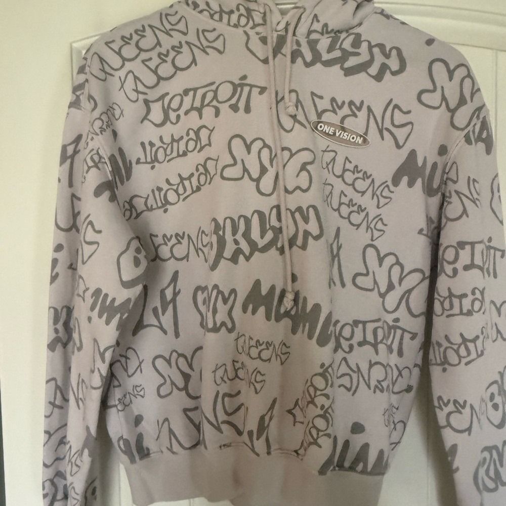 H&M Light Gray Patterned Hoodie